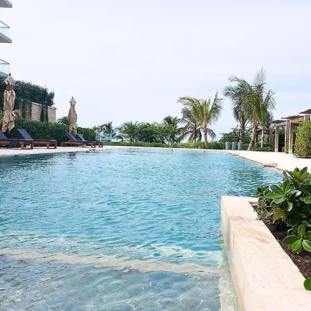 Lujoso Apto Con Piscina Privada Y Salida A Playa *