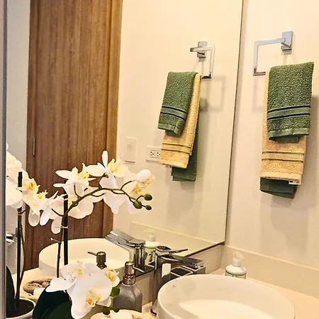 Lujoso Apto Con Piscina Privada Y Salida A Playa Apartamento *