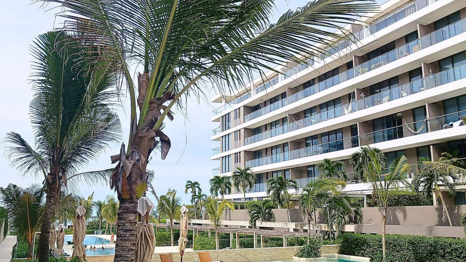 Lujoso Apto Con Piscina Privada Y Salida A Playa *