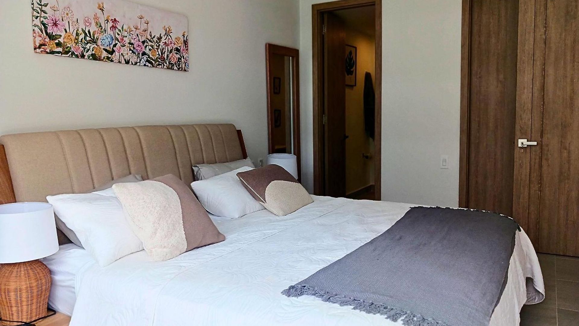 Lujoso Apto Con Piscina Privada Y Salida A Playa Cartagena