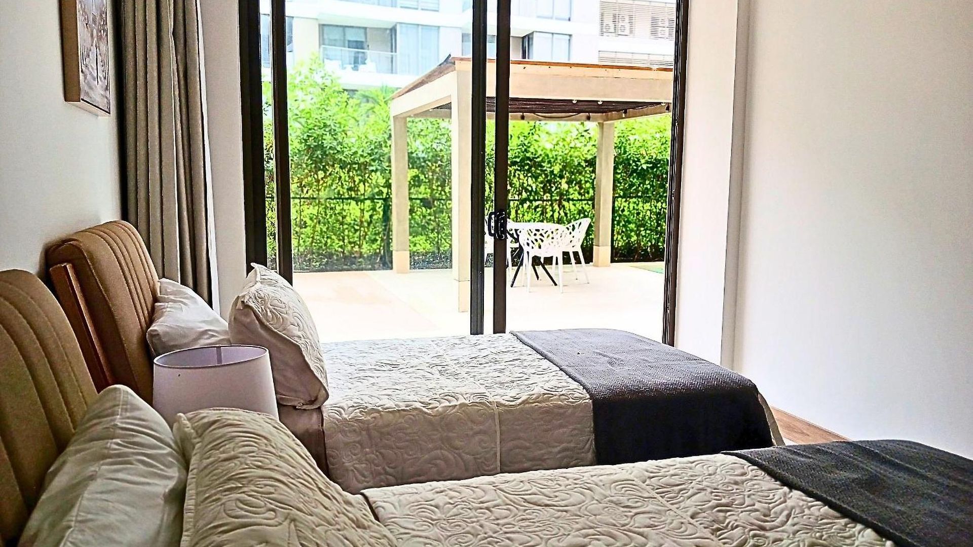 Lujoso Apto Con Piscina Privada Y Salida A Playa Apartamento