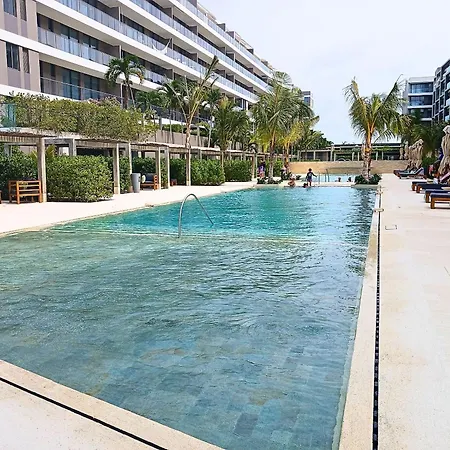 Lujoso Apto Con Piscina Privada Y Salida A Playa