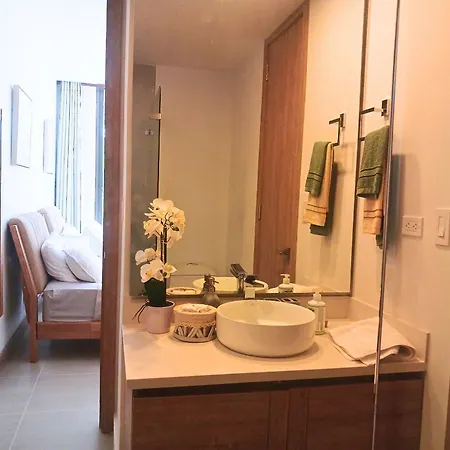 Lujoso Apto Con Piscina Privada Y Salida A Playa Apartamento *