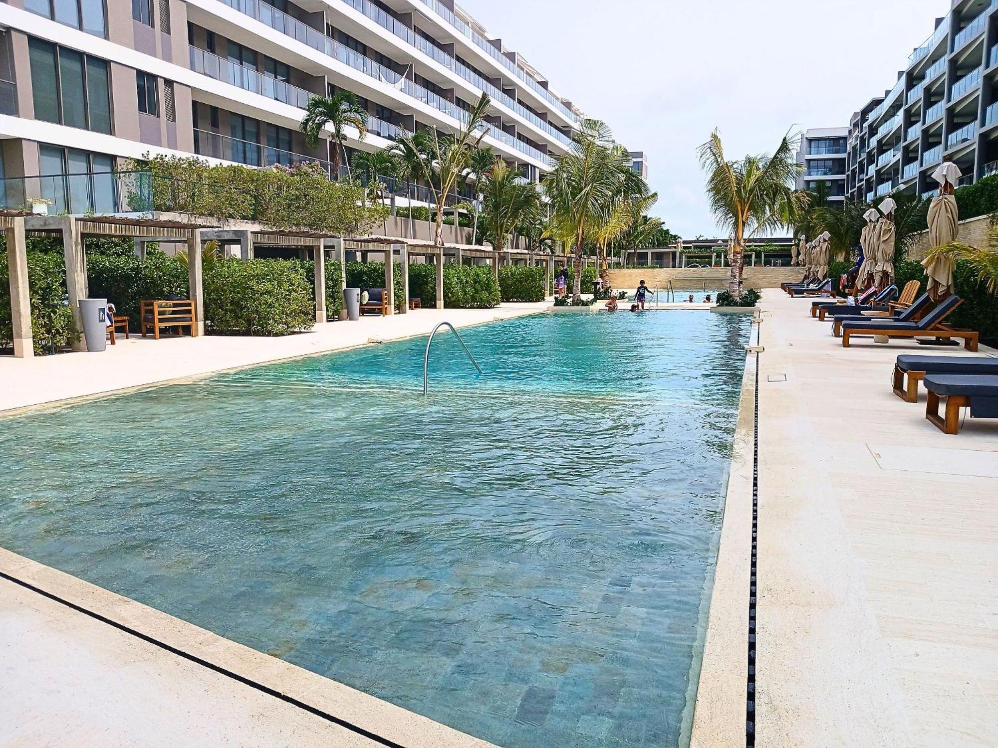 Lujoso Apto Con Piscina Privada Y Salida A Playa